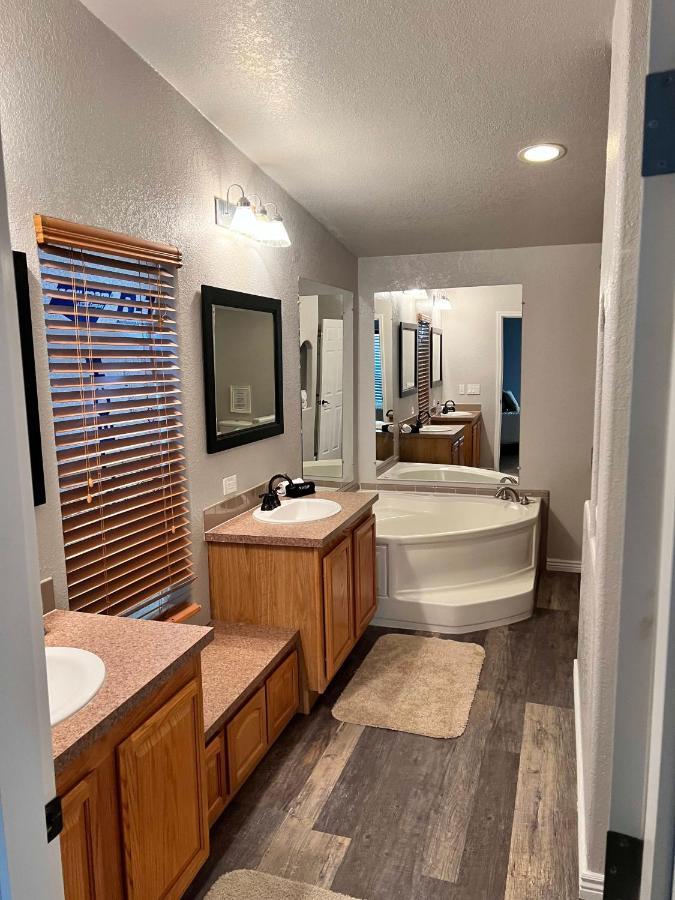 Parker Strip Pool House With Game Room! エクステリア 写真
